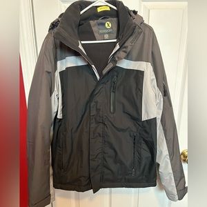 Men’s Winter Fleece Lined Coat. Gray and Black Size Medium.